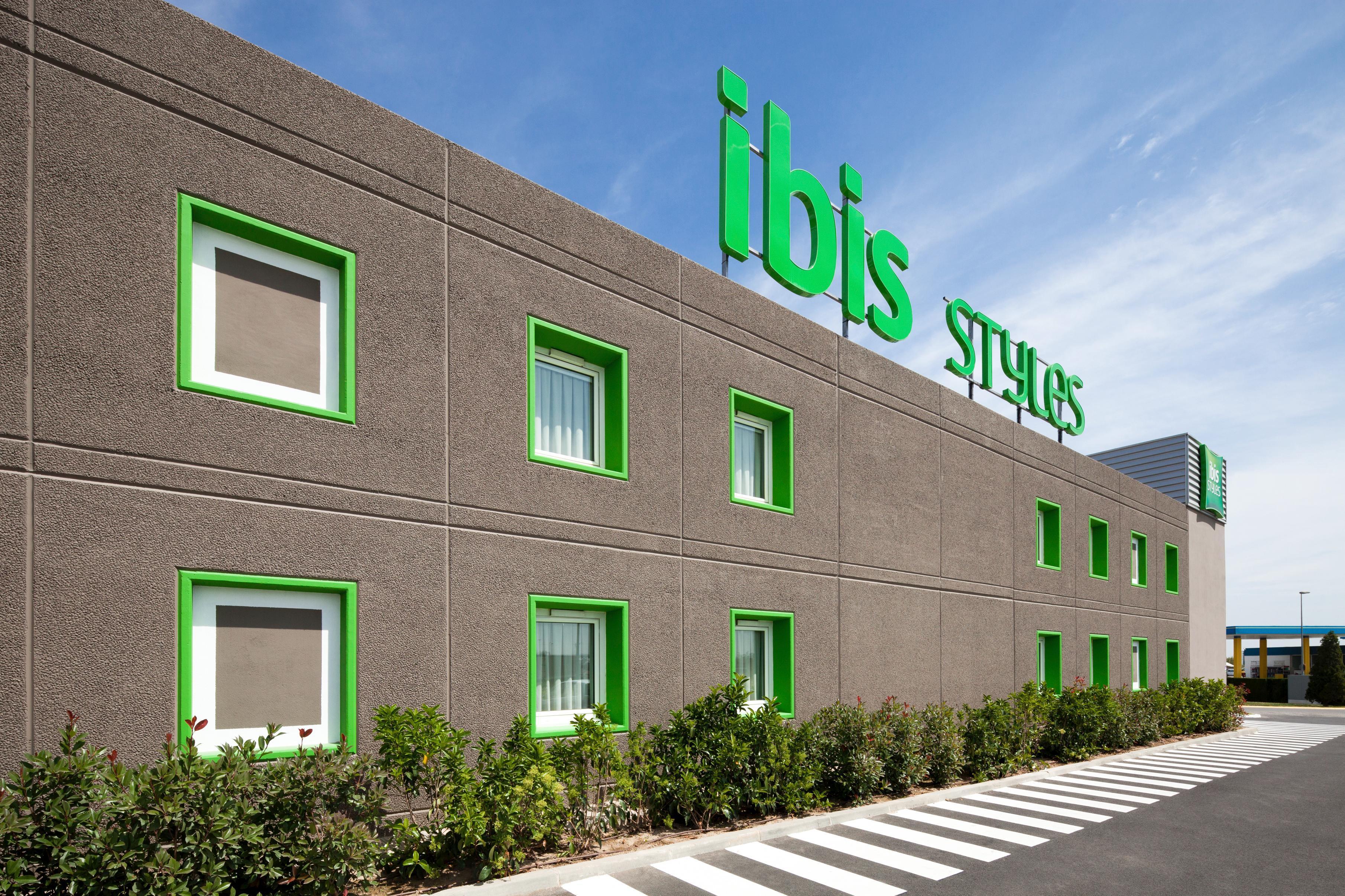 Hotel Ibis Styles Lleida Torrefarrera Buitenkant foto