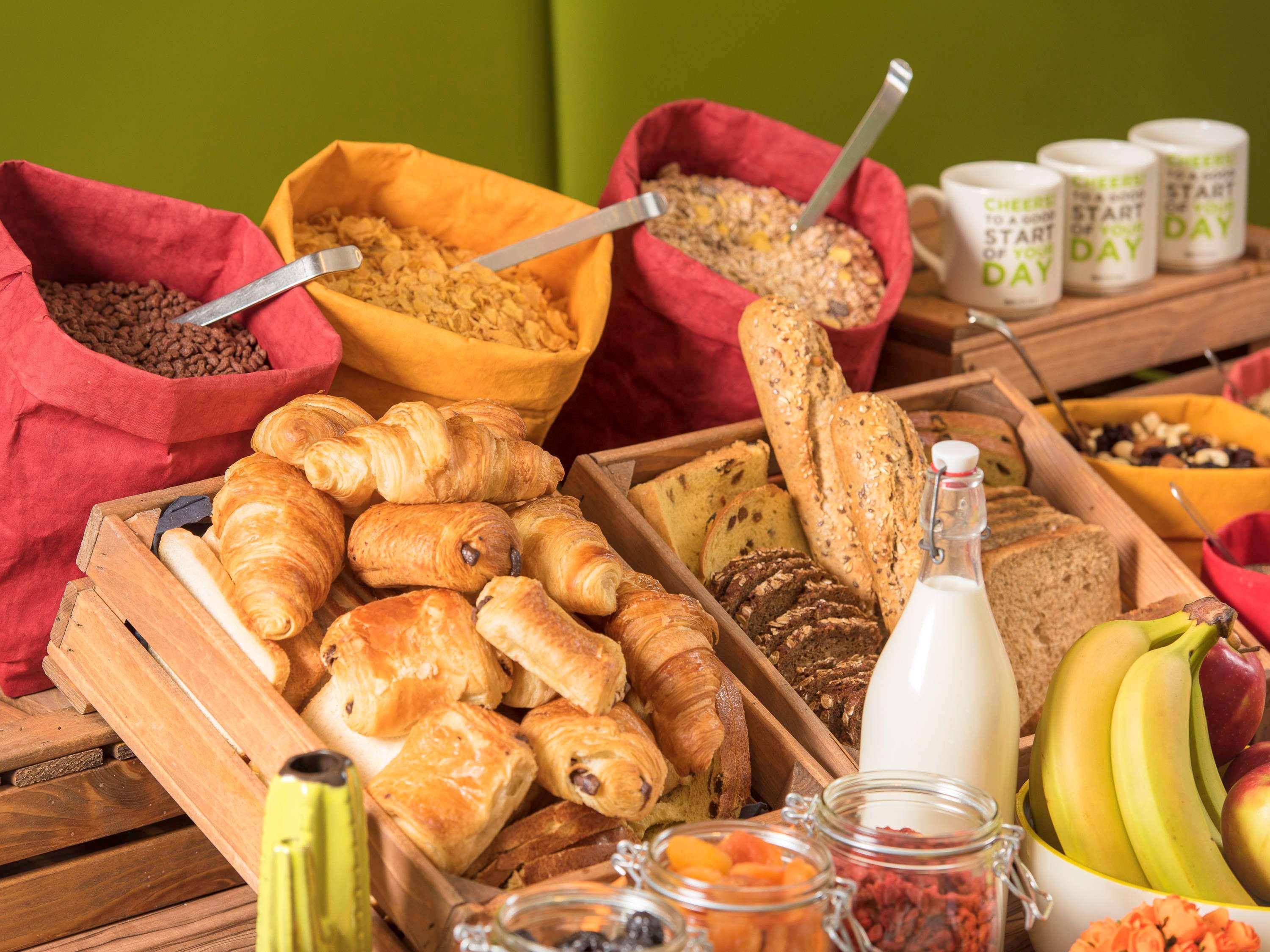 Hotel Ibis Styles Lleida Torrefarrera Buitenkant foto