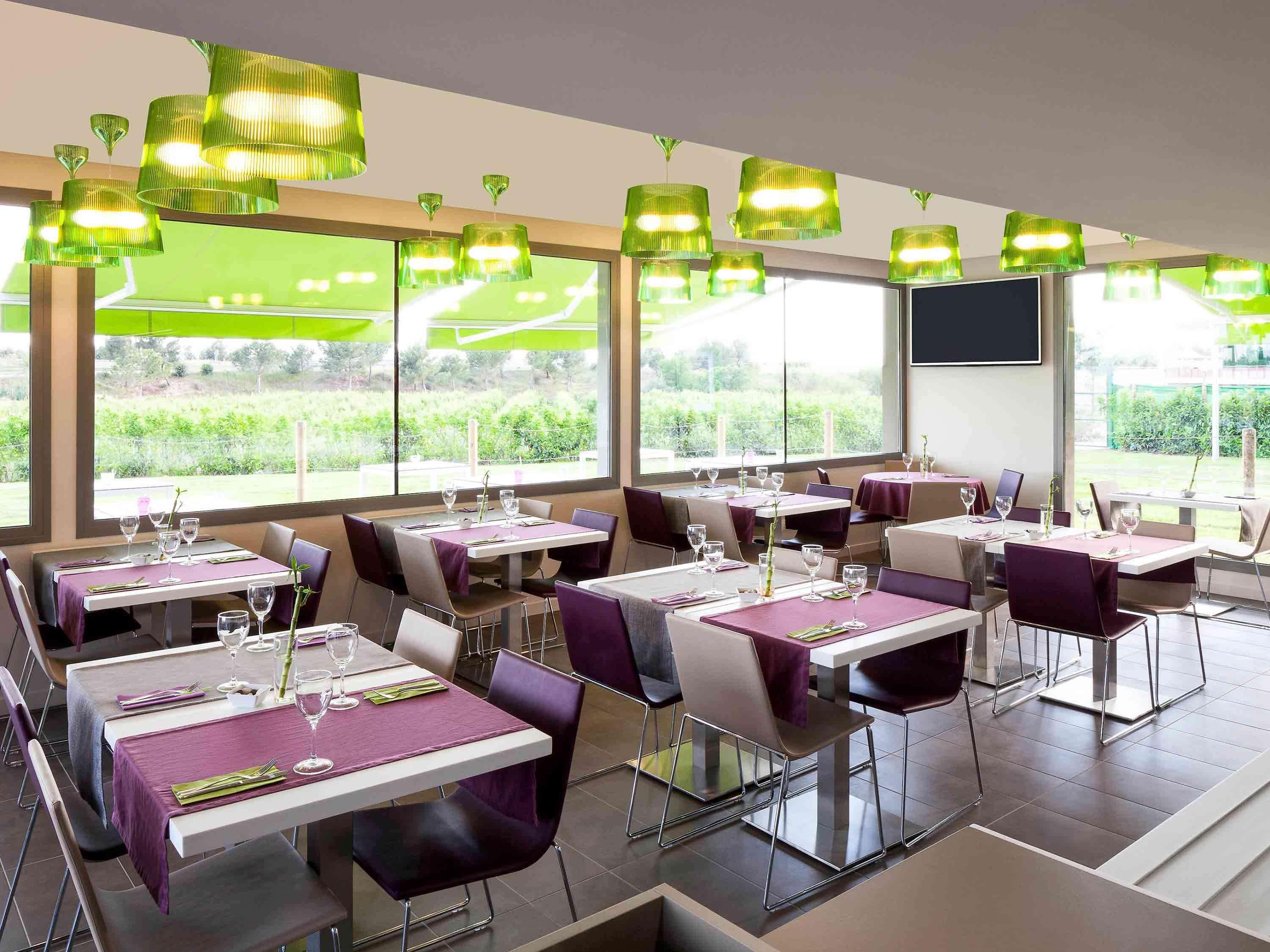 Hotel Ibis Styles Lleida Torrefarrera Buitenkant foto