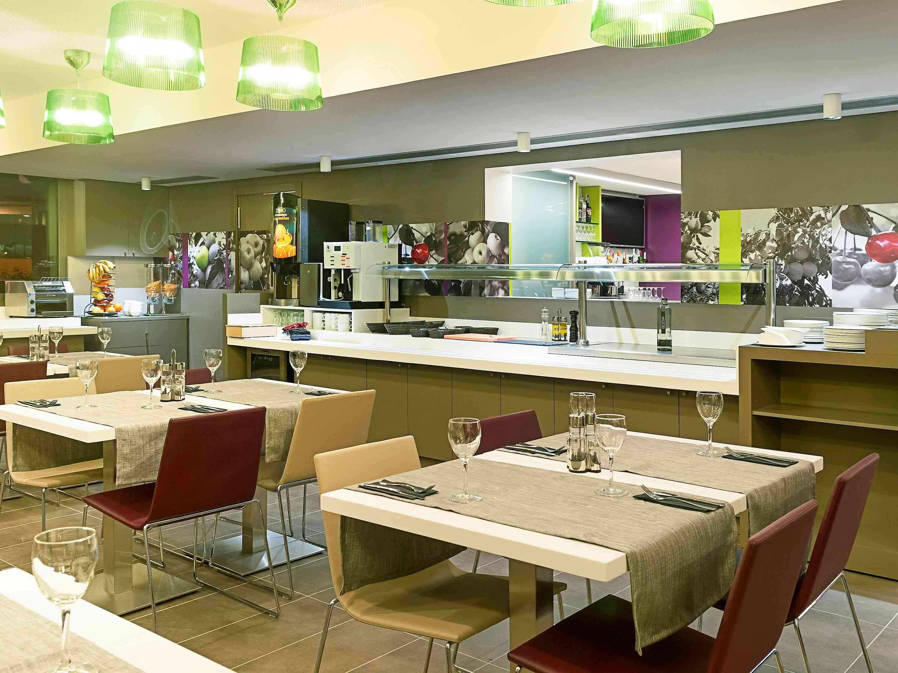 Hotel Ibis Styles Lleida Torrefarrera Buitenkant foto