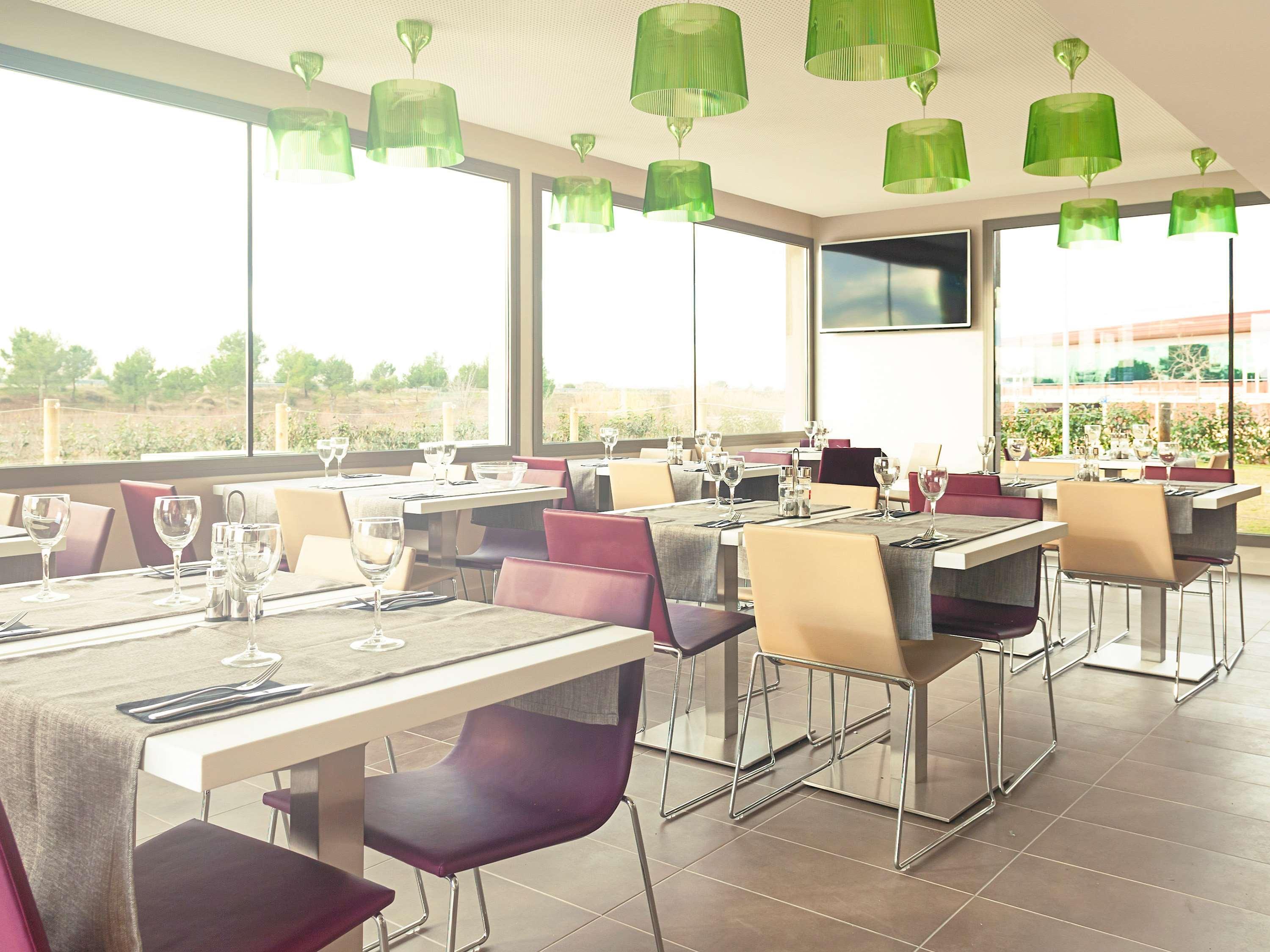 Hotel Ibis Styles Lleida Torrefarrera Buitenkant foto