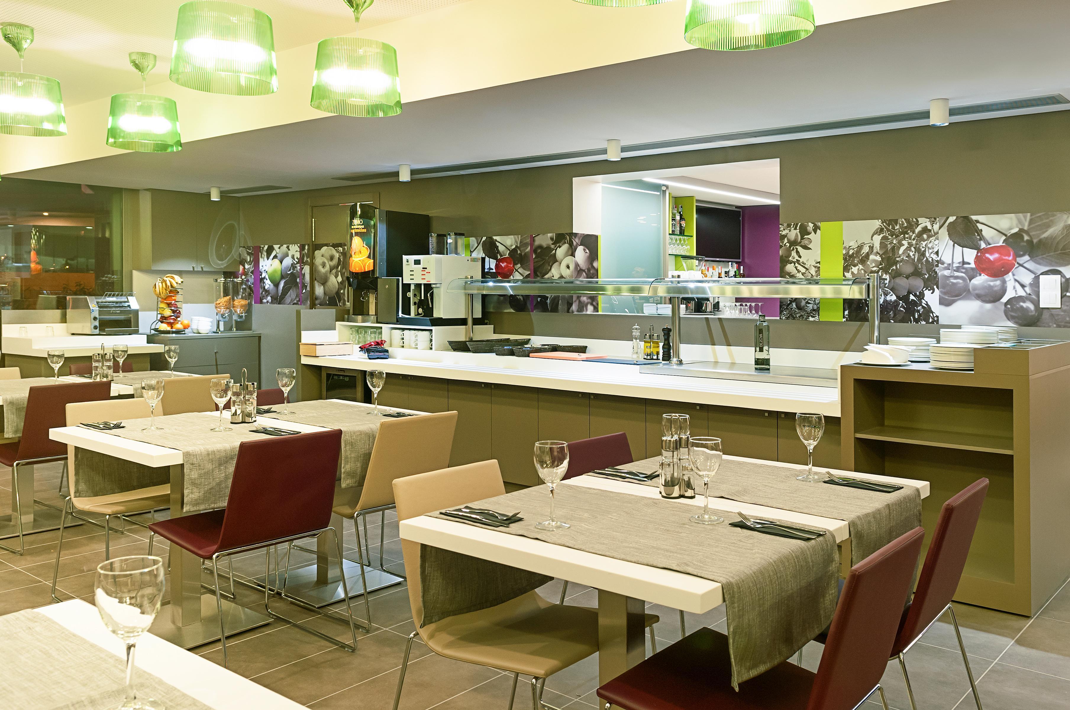 Hotel Ibis Styles Lleida Torrefarrera Buitenkant foto