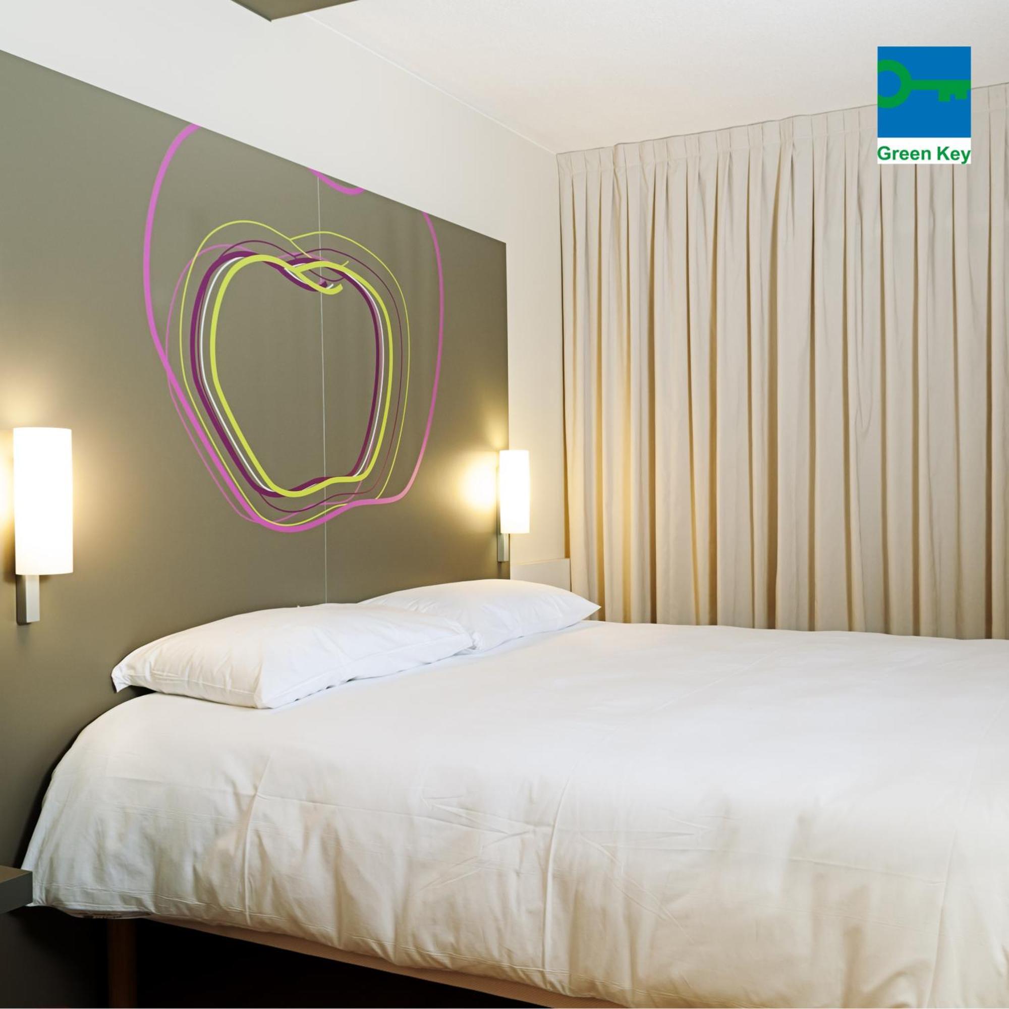 Hotel Ibis Styles Lleida Torrefarrera Buitenkant foto